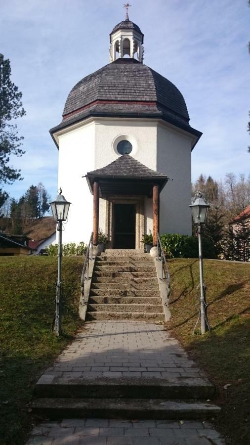 Ferienwohnung An Der Idyllischen Salzachschleife Naehe Salzburg Laufen Exterior foto